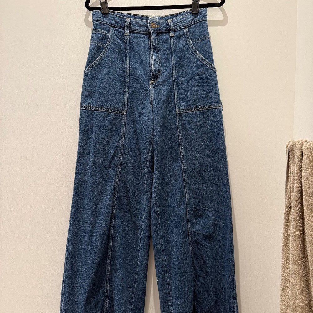 Wide leg jeans